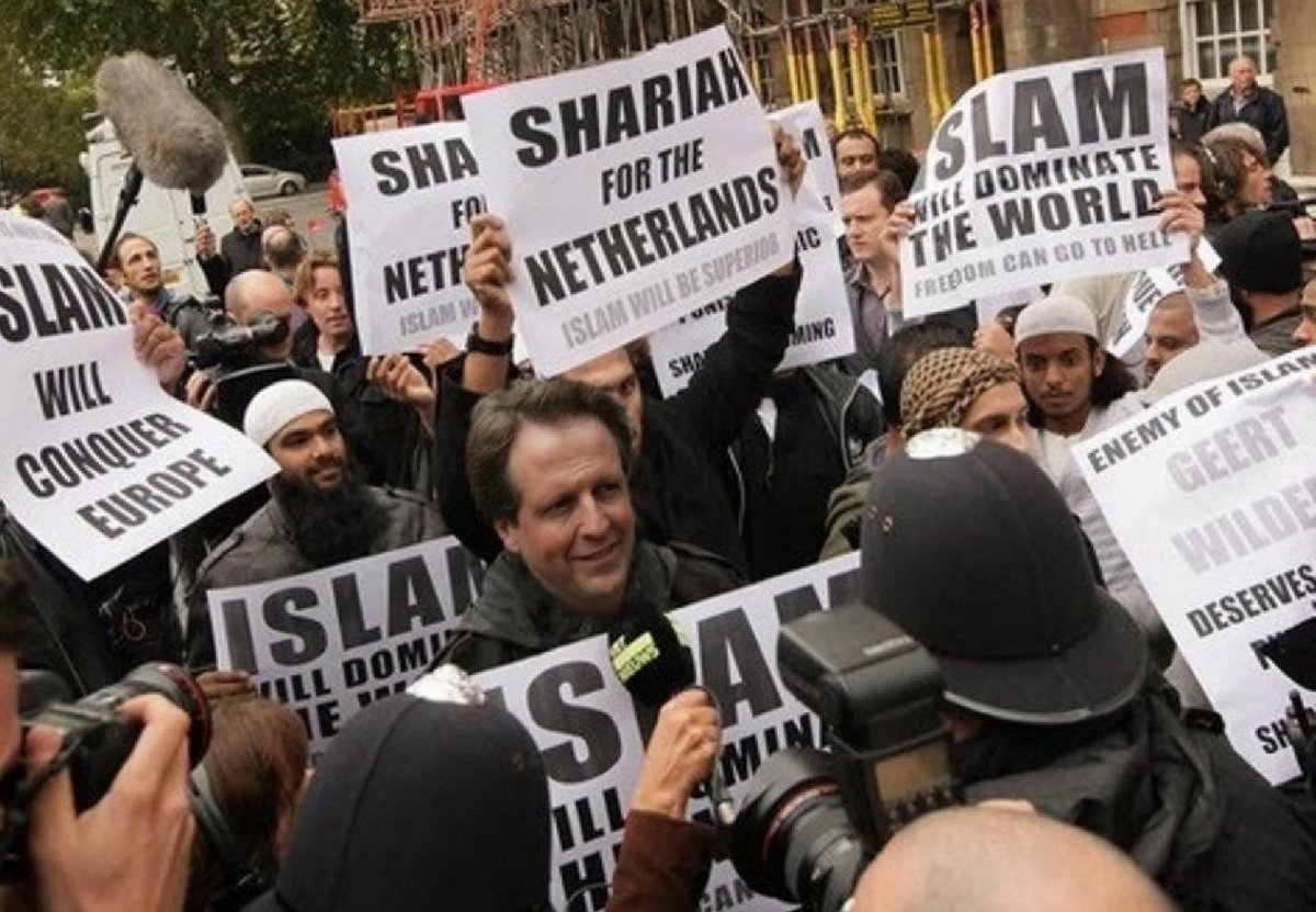 AfgZoroastrian's tweet image. Sharia for UK.
Sharia for France.
Sharia for Netherlands.