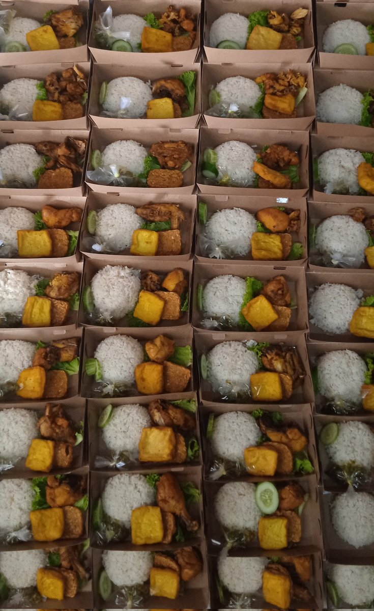 autumninbusan's tweet photo. Bismillah bantu RT ya kalo lewat🙏🏻

Temen-temen yang cari catering utk acara ulang tahun, gathering, pengajian, arisan dll di Bandung boleh banget hubungi aku. Menu bisa request yaa. Siap antar se-kota Bandung

Atau yang lagi cari titip berbagi jum'at berkah juga bisa banget yaaa https://t.co/ghsyweCBpx