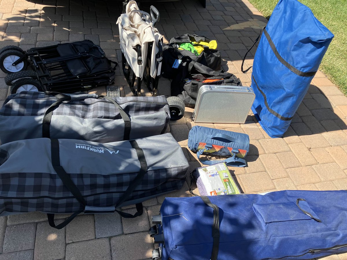 doll_debbie's tweet image. Just in case anyone was wondering how much stuff you can pack INSIDE a @LucidMotors Gravity…..all of this! Oh, PLUS the 4 adults & 3 children at the same time going to soccer! Spacious and track worthy. Oh, and I forgot to add “smooth and comfortable“ IYKYK #lucidownersclub…