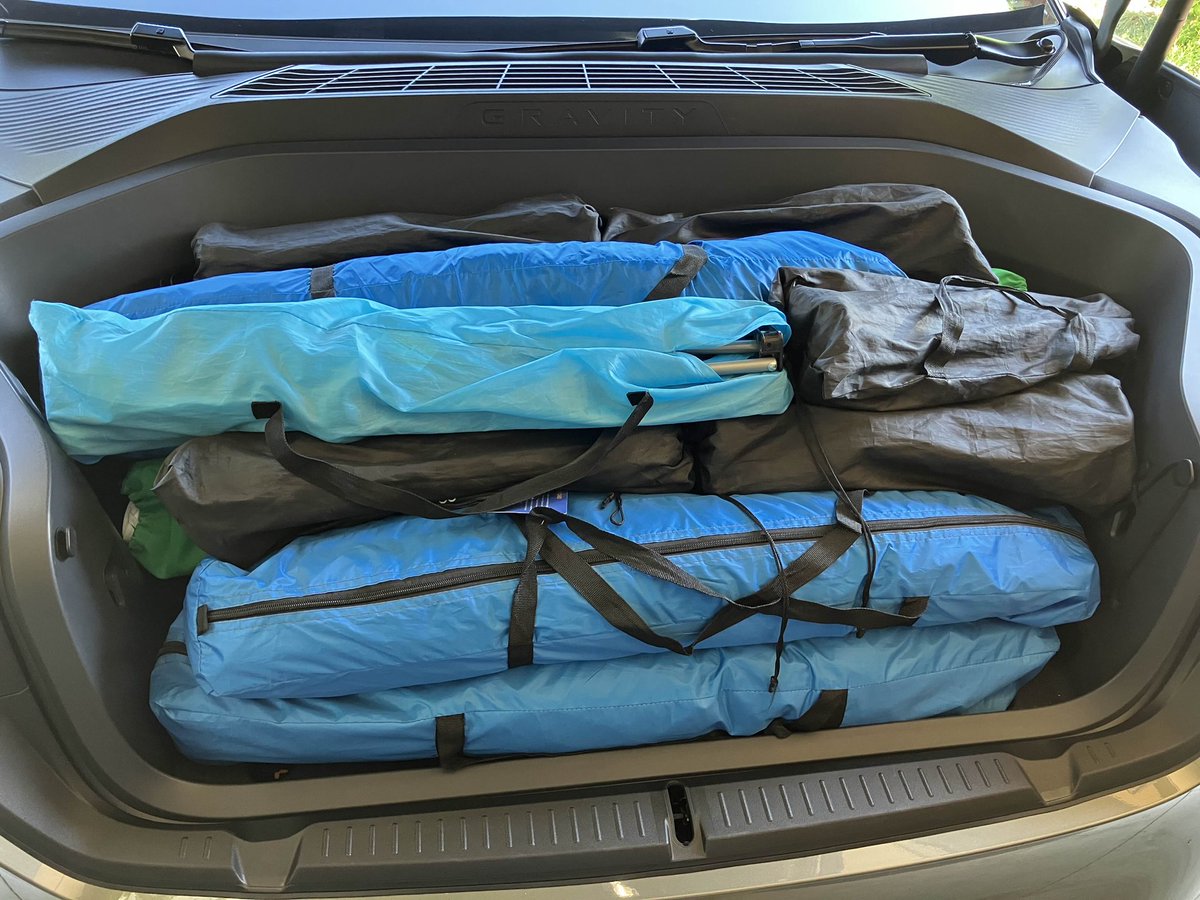doll_debbie's tweet image. Just in case anyone was wondering how much stuff you can pack INSIDE a @LucidMotors Gravity…..all of this! Oh, PLUS the 4 adults & 3 children at the same time going to soccer! Spacious and track worthy. Oh, and I forgot to add “smooth and comfortable“ IYKYK #lucidownersclub…