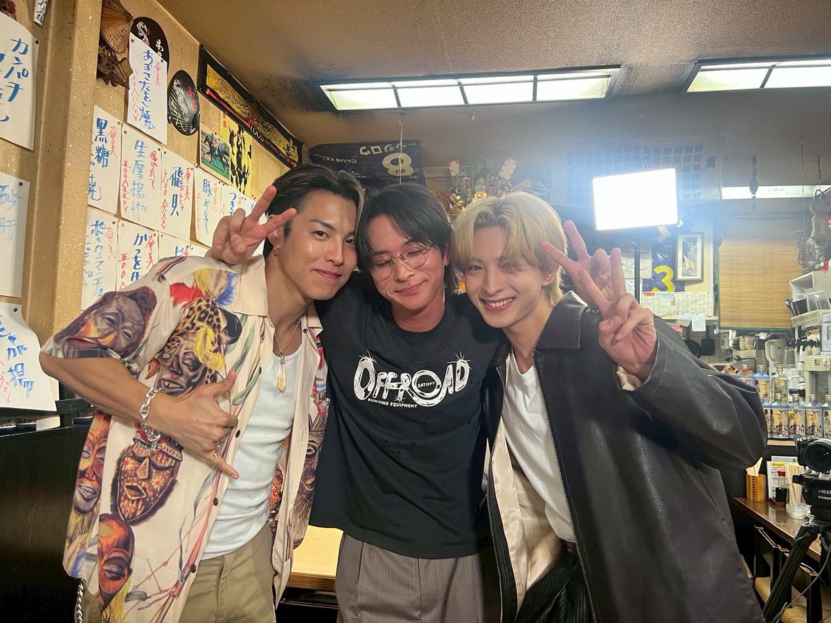 FANTASTICS from EXILE TRIBE (@fantastics_fext) on Twitter photo 良い写真じゃん
酔っても人には迷惑はかけません(笑)
ただ収録後のTikTokにあがってるSPLASH振り間違えてます(自分の振り付けなのに)
酔ってても振り間違えないように精進します🕺
リクケイトありがとう🤝
貸してくださったお店さんありがとうございました😋
澤本夏輝
<a href="/ranfanquest/">ランファンQUEST</a> 良い写真じゃん
酔っても人には迷惑はかけません(笑)
ただ収録後のTikTokにあがってるSPLASH振り間違えてます(自分の振り付けなのに)
酔ってても振り間違えないように精進します🕺
リクケイトありがとう🤝
貸してくださったお店さんありがとうございました😋
澤本夏輝
<a href="/ranfanquest/">ランファンQUEST</a>