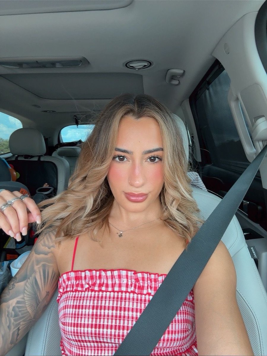 Mel🖤 tweet media
