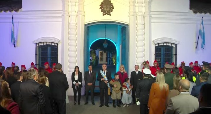 Feliz Día de la Independencia 
     🇦🇷9 de Julio de 1816 🇦🇷