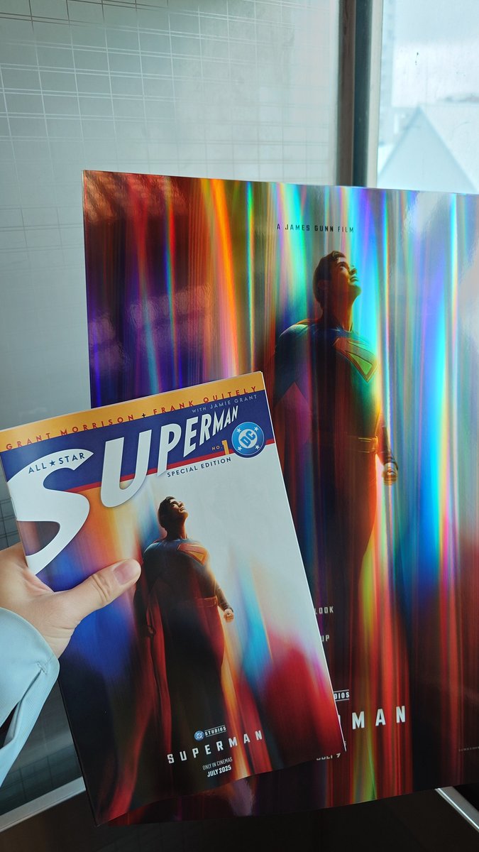 pobi2's tweet photo. スーパーマン特典ゲット!(台湾)
たのしみ🥰🥰🥰 https://t.co/mqs5Gr9P8o