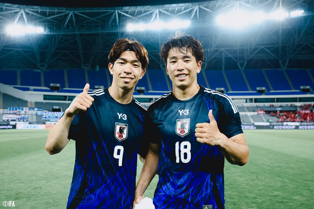 川崎フロンターレのアカデミー同期🐬

宮代大聖と山田新が日本代表のピッチで共闘！🤝

#Ｊリーグ