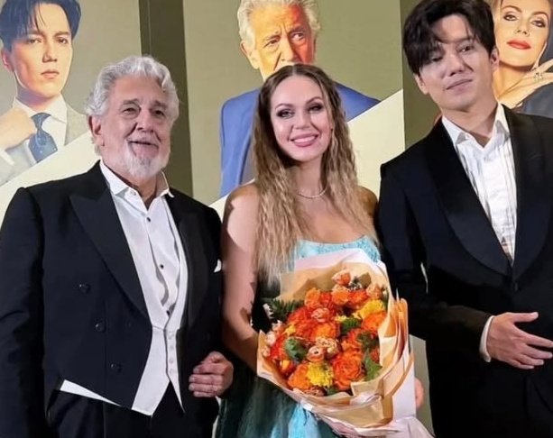 Adelma (@adelma30513806) on Twitter photo 💕 #DimashQudaibergen
THE GREATEST SINGER IN THE WORLD! #WhenIveGotYou #LovesNotOverYet #TheStoryOfOneSky #MyWay
#TauIshinde #HymneALamour <a href="/dimash_official/">Dimash Qudaibergen</a>
DIMASH IN VIETNAM 🍁💫🍁 💕 #DimashQudaibergen
THE GREATEST SINGER IN THE WORLD! #WhenIveGotYou #LovesNotOverYet #TheStoryOfOneSky #MyWay
#TauIshinde #HymneALamour <a href="/dimash_official/">Dimash Qudaibergen</a>
DIMASH IN VIETNAM 🍁💫🍁