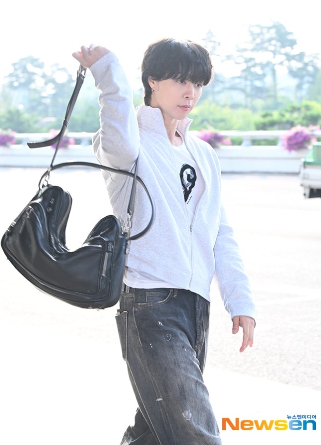 【PHOTO】NCT ジャニー、スケジュールのため日本へ出国
kstyle.com/article.ksn?ar…

#ジャニー #JOHNNY #NCT