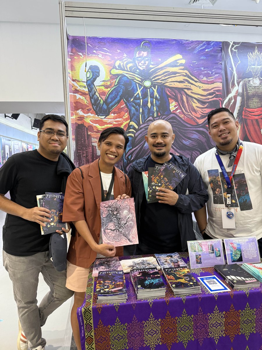 DominicIan4's tweet photo. Went to Manila last week to sell our comic during the Philippine International Comic Fest. Great seeing the works of legendary creators and rising comic book artists.

#picof #picof2025 https://t.co/MUyS7ojqNp