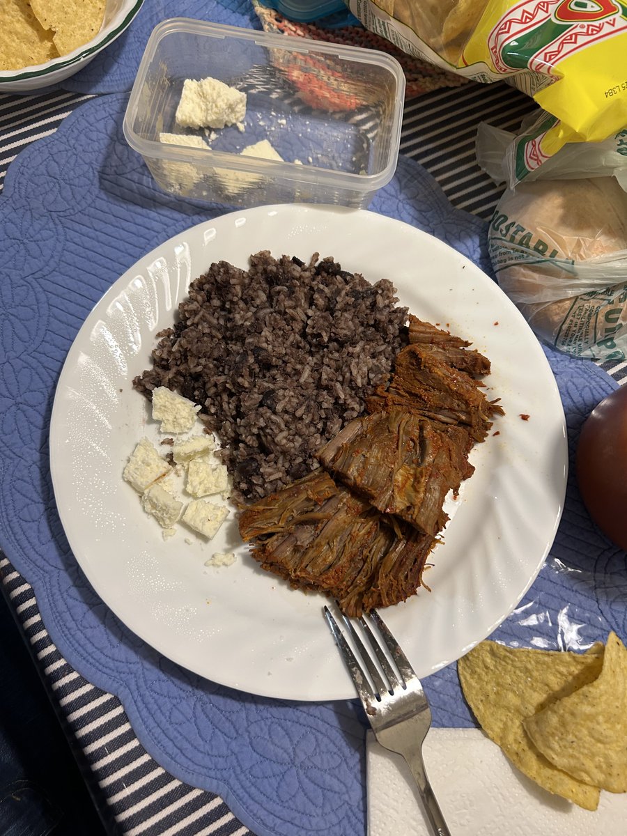 DadsSeasonings's tweet image. Eating at home in Los Angeles 👌🏼👀🔥
