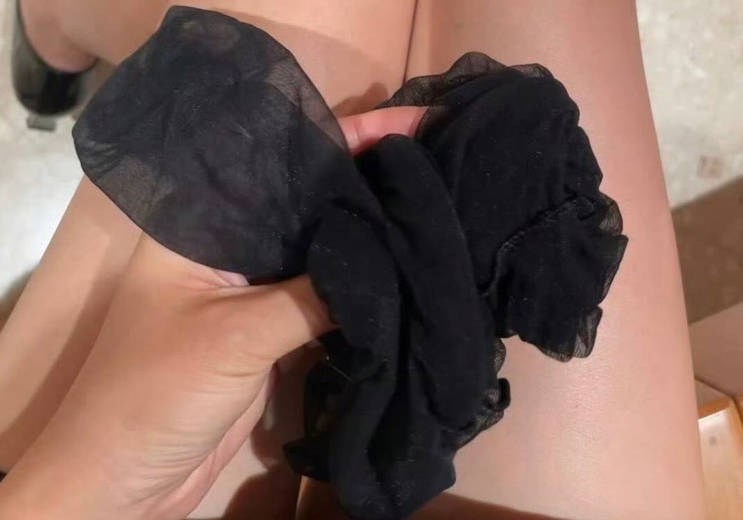 找一个15以上的大吊单男一起草老婆，情侣也行！