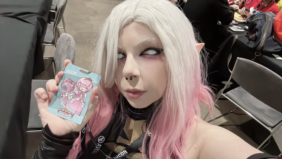 I loved <a href="/TeamAVCon_/">AVCon</a> SO MUCH if you are ever thinking of going JUST GO
It was so fun, I will definitely be coming back next year