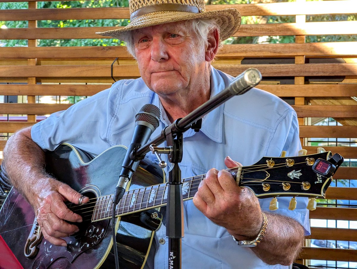 It was a true joy to see <a href="/JimAvett/">Jim Avett</a> back in town to pick a few songs and share some wisdom with us at City Barrel Pizza + Patio!

#kcconcerts #jimavett