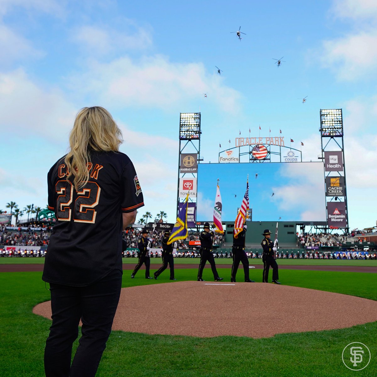 OracleParkSF's tweet image. This Law Enforcement Night, we recognize the commitment and sacrifice of officers from local agencies