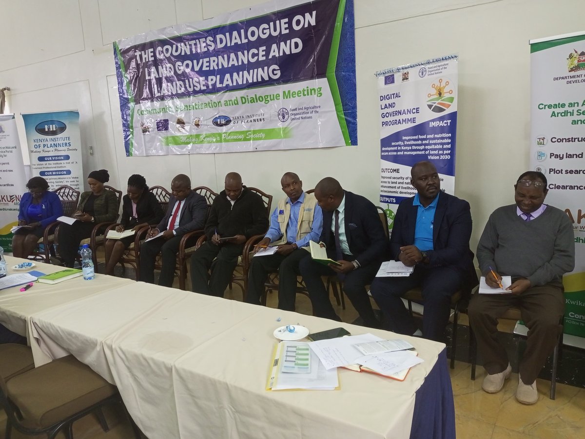 PLANNINGKe's tweet photo. Day 1 of the #CountiesDialogue in Makueni featured a powerful panel & Q&A on land transfer, succession, compensation & development control. Insights from the session will guide sub-county clinics in Kibwezi East& West, Mbooni & Kilome.
#LandGovernance #grassroots #landuseplanning https://t.co/NGJVmx3TLL