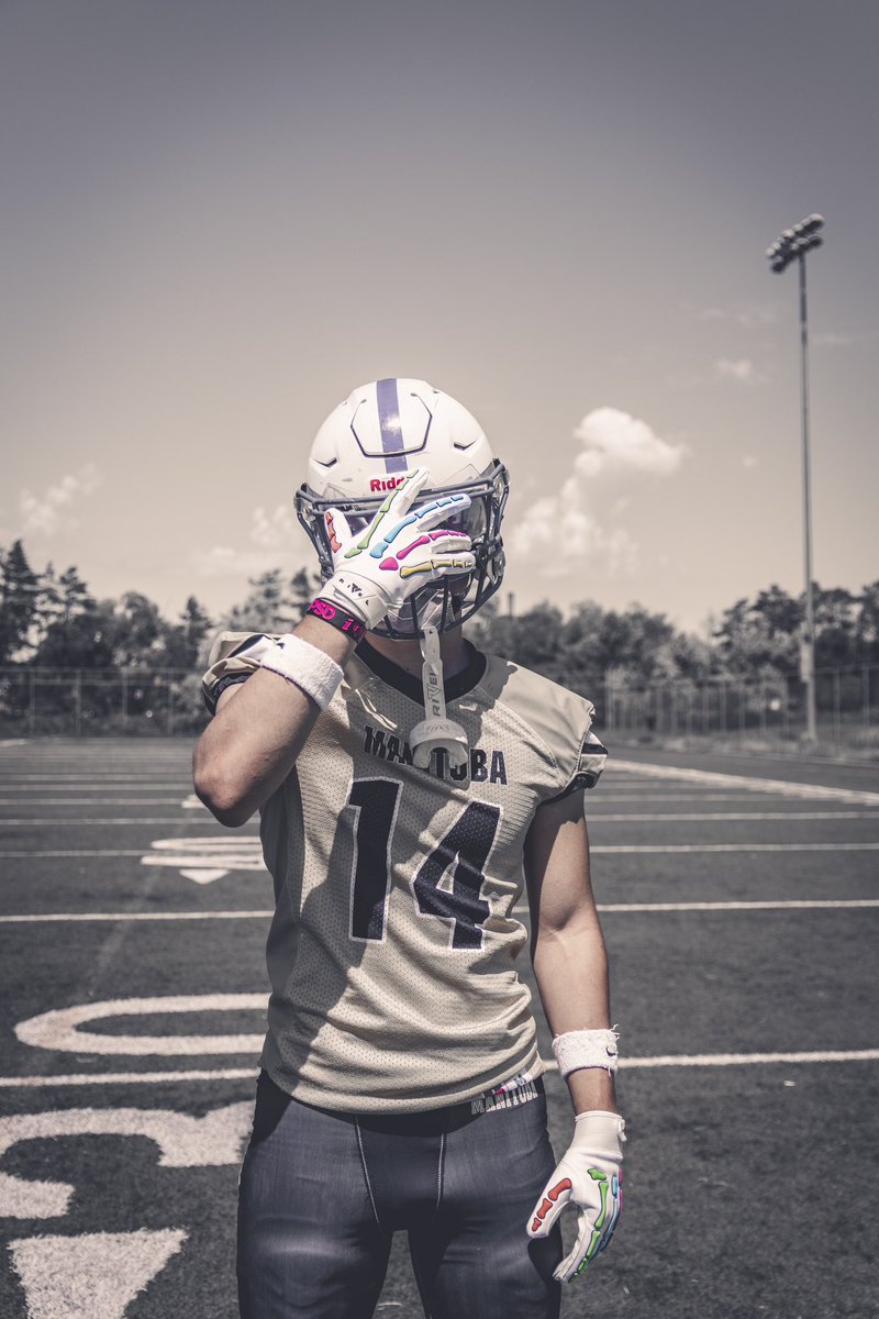 iryanwjohnson's tweet photo. A few shots from our @fbmanitoba U18 and U18 Indigenous Media Day. Looking forward to building a great program here. #manitoba #footballmanitoba #u18 #mediaday #programbuilder https://t.co/Hl4sR1mnXg
