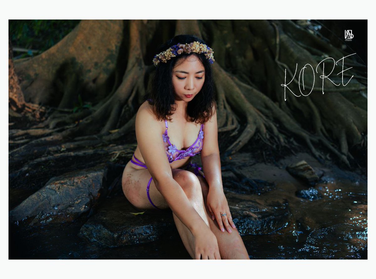 satomizen90s's tweet photo. Grounded in nature, feeling the raw beauty of the earth and the strength of these roots. Pure, unadulterated connection.
https://t.co/1htBp7SUmu
#Korehsu #Satomizen #EarthyVibes #ConnectedToNature #Sensual #RawBeauty #Grounded https://t.co/RgcK7VBfZq