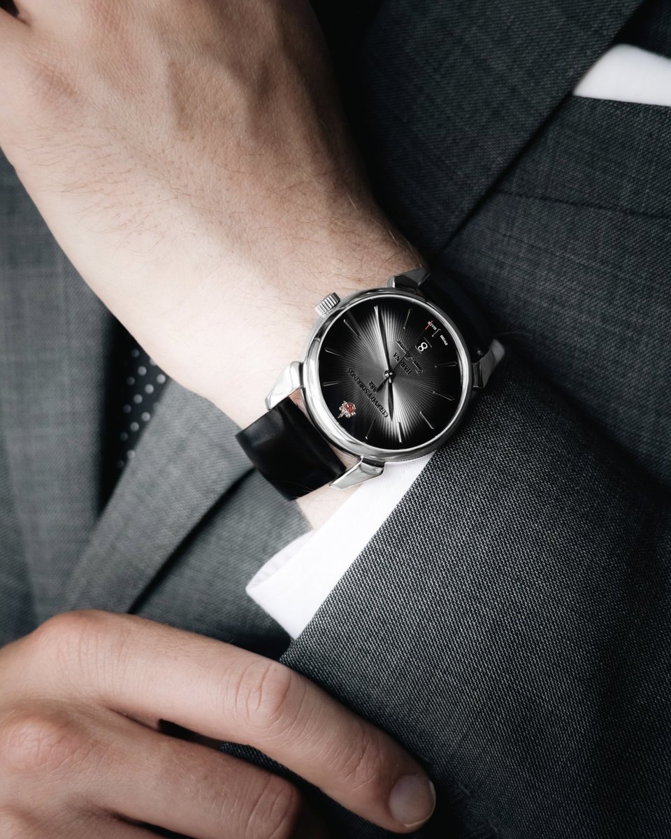 tiempoderelojes's tweet image. Cuervo y Sobrinos lanza su nueva colección Historiador Gran Reserva. Caja de 40 mm en acero, carátula guilloché en cuatro tonos ahumados —rojo, azul, verde o antracita— y una reserva de marcha de 68 horas 

#TiempoDeRelojes