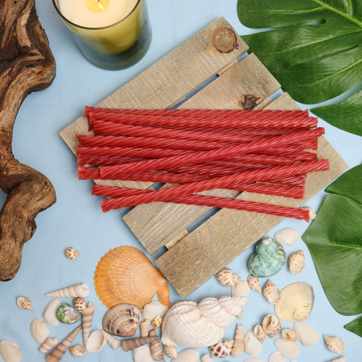 Seashells, sunshine, and soft, chewy licorice. That’s what we call a beach day done right. 🏖️🍬

#RedVines #PeaceLoveAndVines
