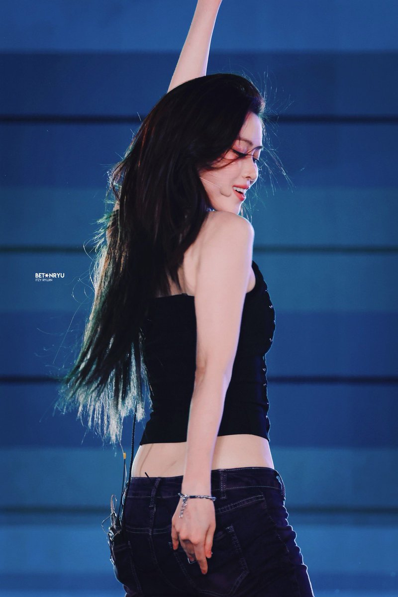 betonryu_srj's tweet image. 250706 The Nextwave HQ
🔥🔥🔥🔥🔥🔥🔥🔥
#ITZY #있지 #RYUJIN #류진
@ITZYofficial