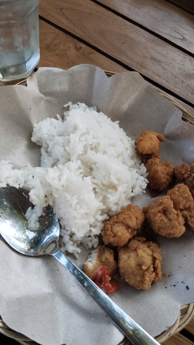 jeno's tweet media
