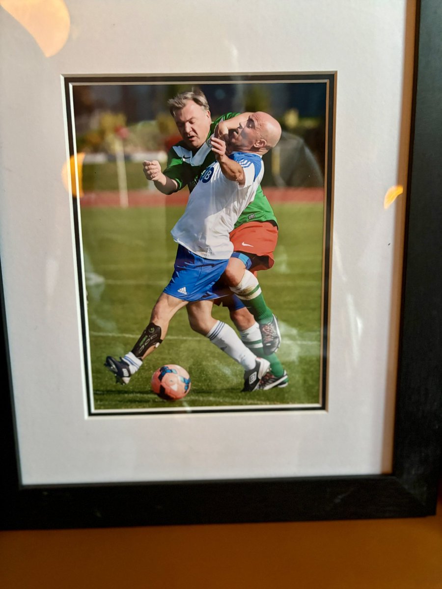 LobbyXI's tweet image. One of our gifts to former Lobby XI captain, @Rob_Merrick
When our game against Labour MPs hit the headlines in 2014!
(As you can see it's clearly an elbow from @edballs 😉)