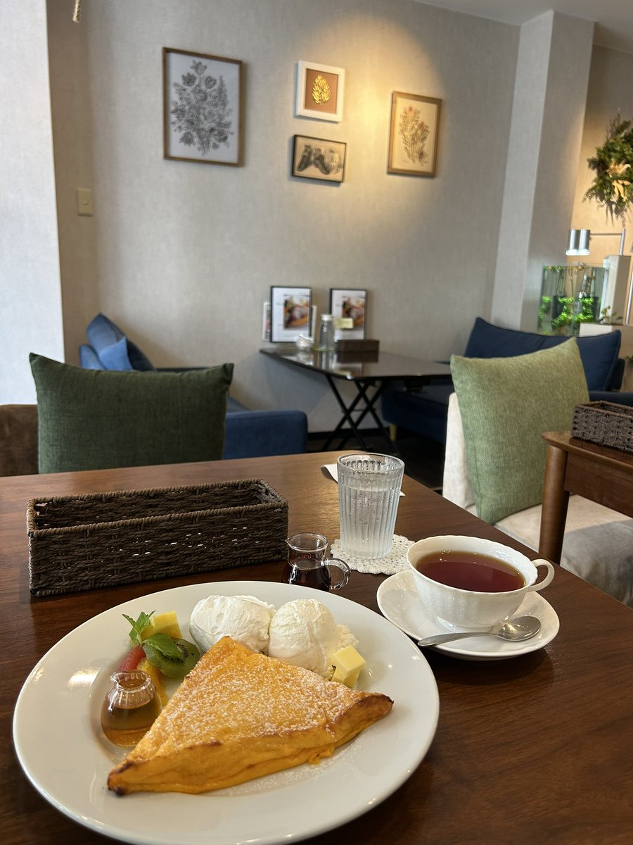 venus_wagon's tweet photo. 私の好きな"フレンチトースト"専門店🍞🍯
アイスのトッピングを足してみる🍨
さすがめっっっちゃ美味しいフレンチトーストでした~ん(৹ᵒ̴̶̷᷄ ༥ ᵒ̴̶̷᷅৹)♡
#CAFEFATE #フレンチトースト https://t.co/frD8vAGQxA