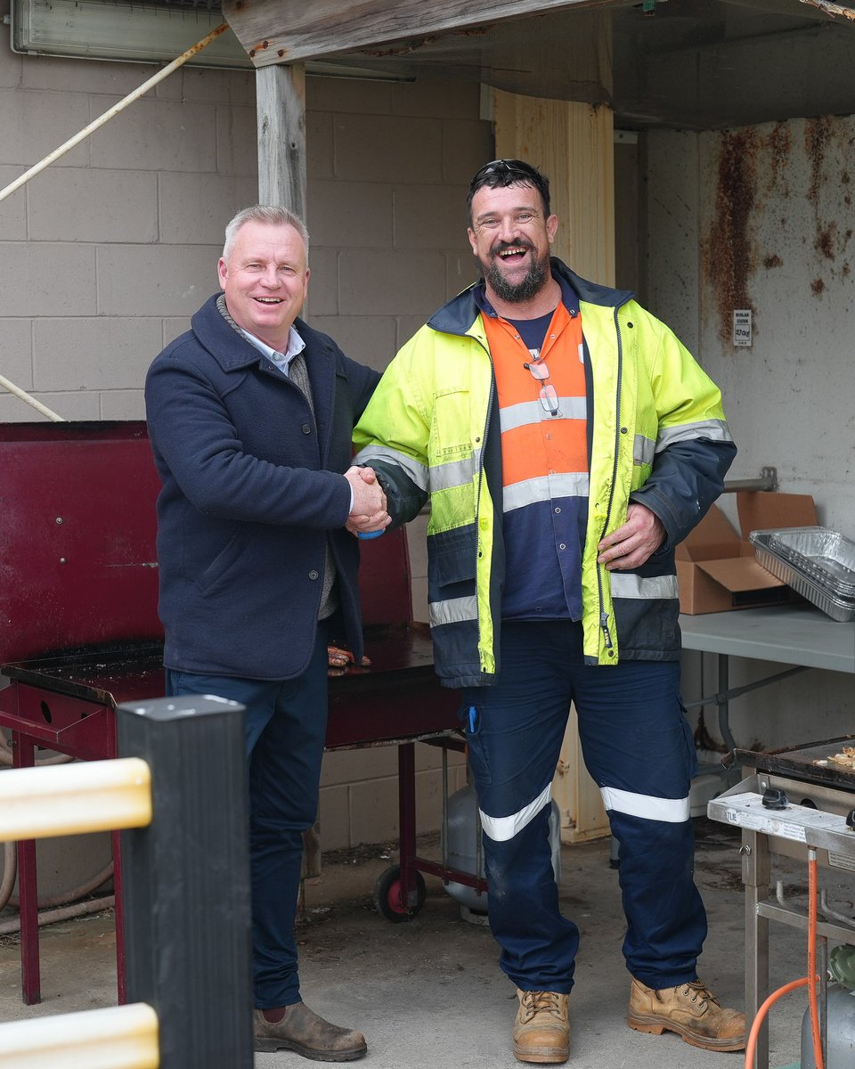 jeremyrockliff's tweet image. The King Island Dairy is back in Australian hands! That means legends like Brendon here can keep making world-class cheese 🇦🇺