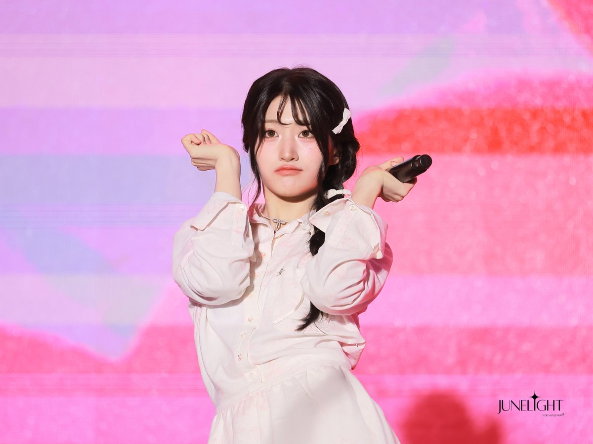 𝟐𝟓𝟎𝟓𝟐𝟒 🐱 (𝟐)

#SAYMYNAME #세이마이네임 #セマネ
#JUNHWI #준휘 #ジュニ