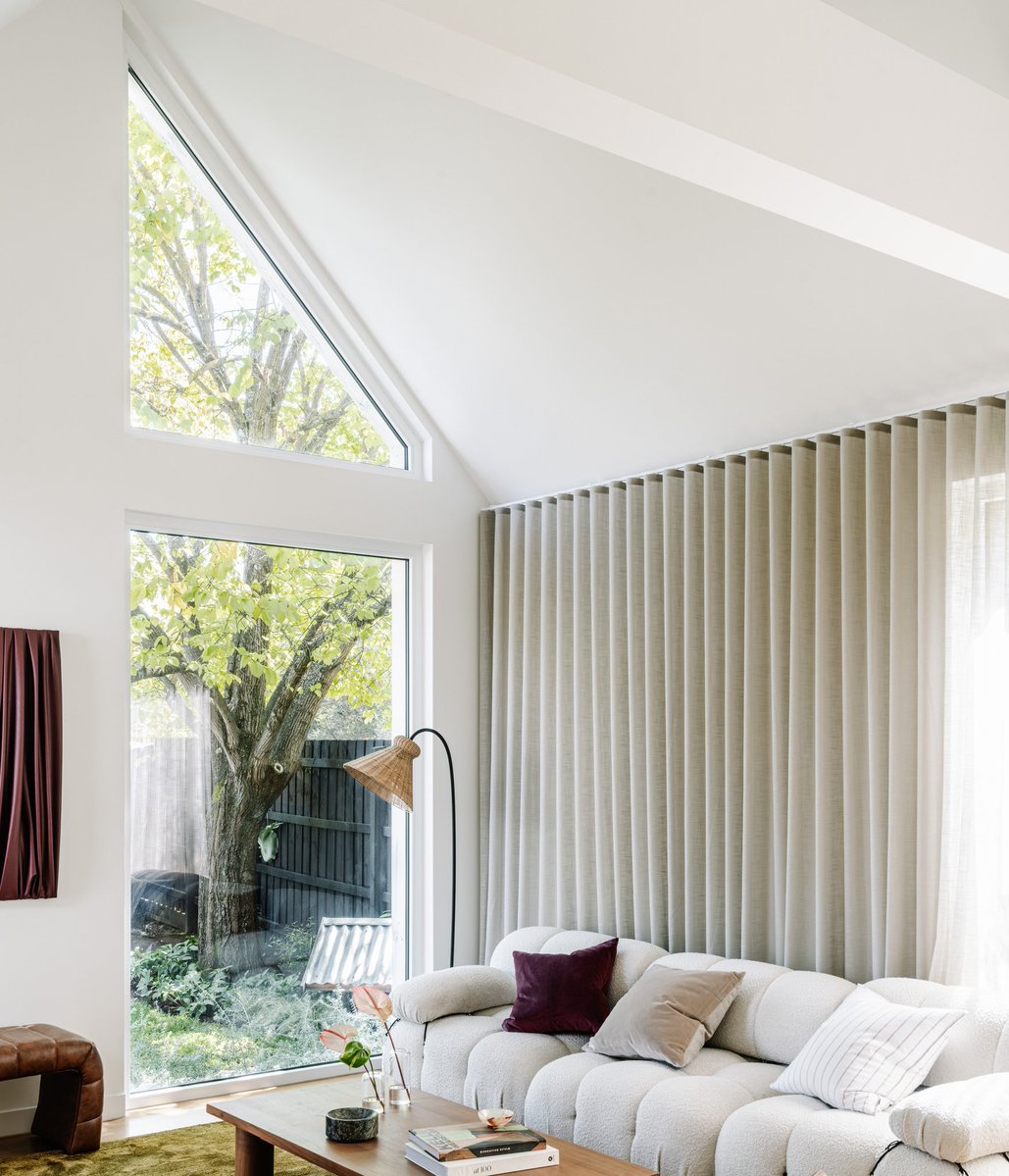 The #SummerSolstice has been and gone, which means one thing...summer is officially here!

Days are getting longer, bringing us more and more sunlight. Did you know exposure to natural light can lead to a boost in mood and in levels of serotonin?☀️