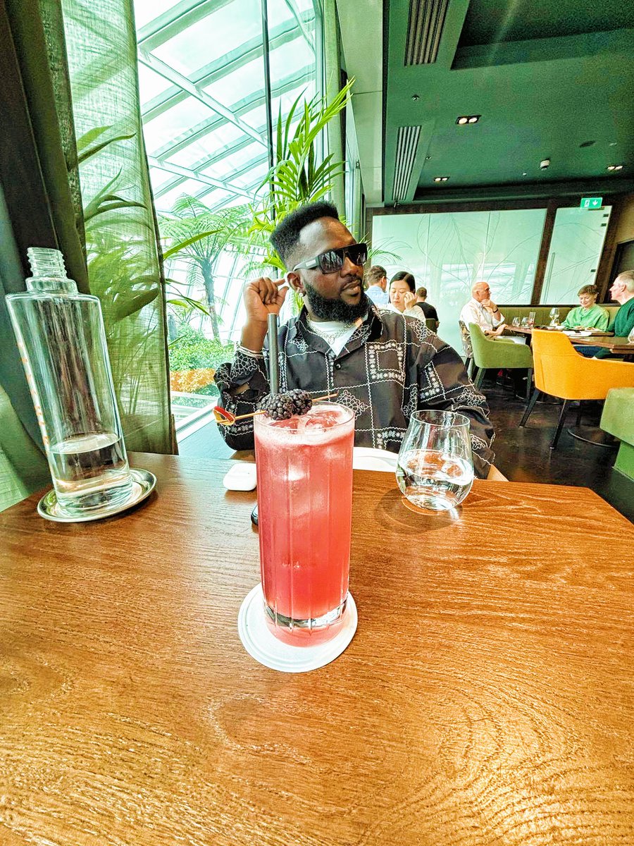 JoeMorEnergyGad's tweet photo. Joe Morr Empire #ƆYƐ ADOM. is next watchout for this great master peace #TEAMTHEWHOLEGHANA #GUUD MUZIK ONLY #ENERGY GAD🕊💥🔥🇬🇭🇬🇧🌍🌍🌍. https://t.co/awX7ZBcPKm