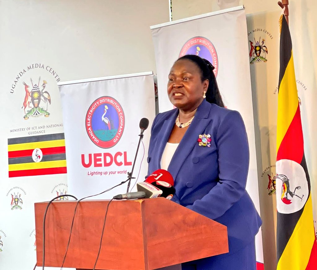 Uganda Media Centre (@ugandamediacent) on Twitter photo Hon. <a href="/NankabirwaRS/">Ruth Nankabirwa Ssentamu</a>, Minister of <a href="/MEMD_Uganda/">Ministry of Energy & Mineral Development</a>, alongside <a href="/UEDCLTD/">Uganda Electricity Distribution Company Ltd</a> Executive Director Paul Mwesigwa and <a href="/ERA_Uganda/">ERA Uganda</a> CEO Eng. Ziria Tibalwa Waako is addressing the public on UEDCL’s 100-day progress. Hon. <a href="/NankabirwaRS/">Ruth Nankabirwa Ssentamu</a>, Minister of <a href="/MEMD_Uganda/">Ministry of Energy & Mineral Development</a>, alongside <a href="/UEDCLTD/">Uganda Electricity Distribution Company Ltd</a> Executive Director Paul Mwesigwa and <a href="/ERA_Uganda/">ERA Uganda</a> CEO Eng. Ziria Tibalwa Waako is addressing the public on UEDCL’s 100-day progress.