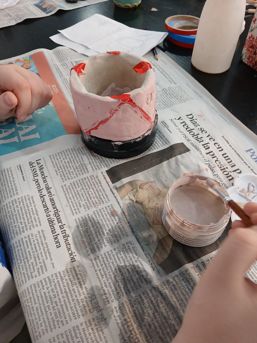 CFPMaresme's tweet image. Art inclusiu✨
Joves d’#Alterarte participen en un taller de ceràmica per fomentar l&apos;art i el benestar emocional amb una tallerista molt especial: una antiga usuària que ara torna com a voluntària!👏

Amb el suport del departament de Cultura de la Generalitat de Catalunya.
