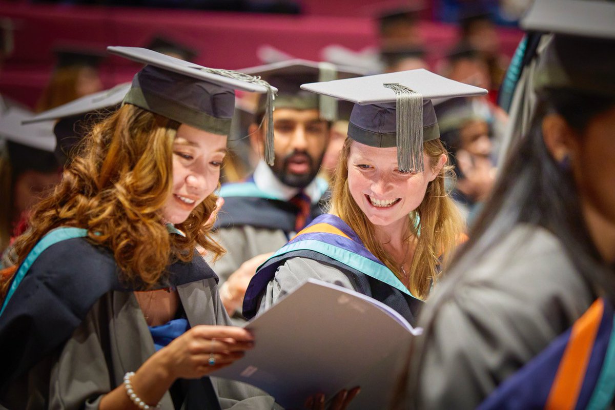 🎉It's the big day next week for the Class of 2025! Remember, you can watch the ceremony via the live stream on the University of Hull website: hull.ac.uk/choose-hull/st… #HYMSGrad