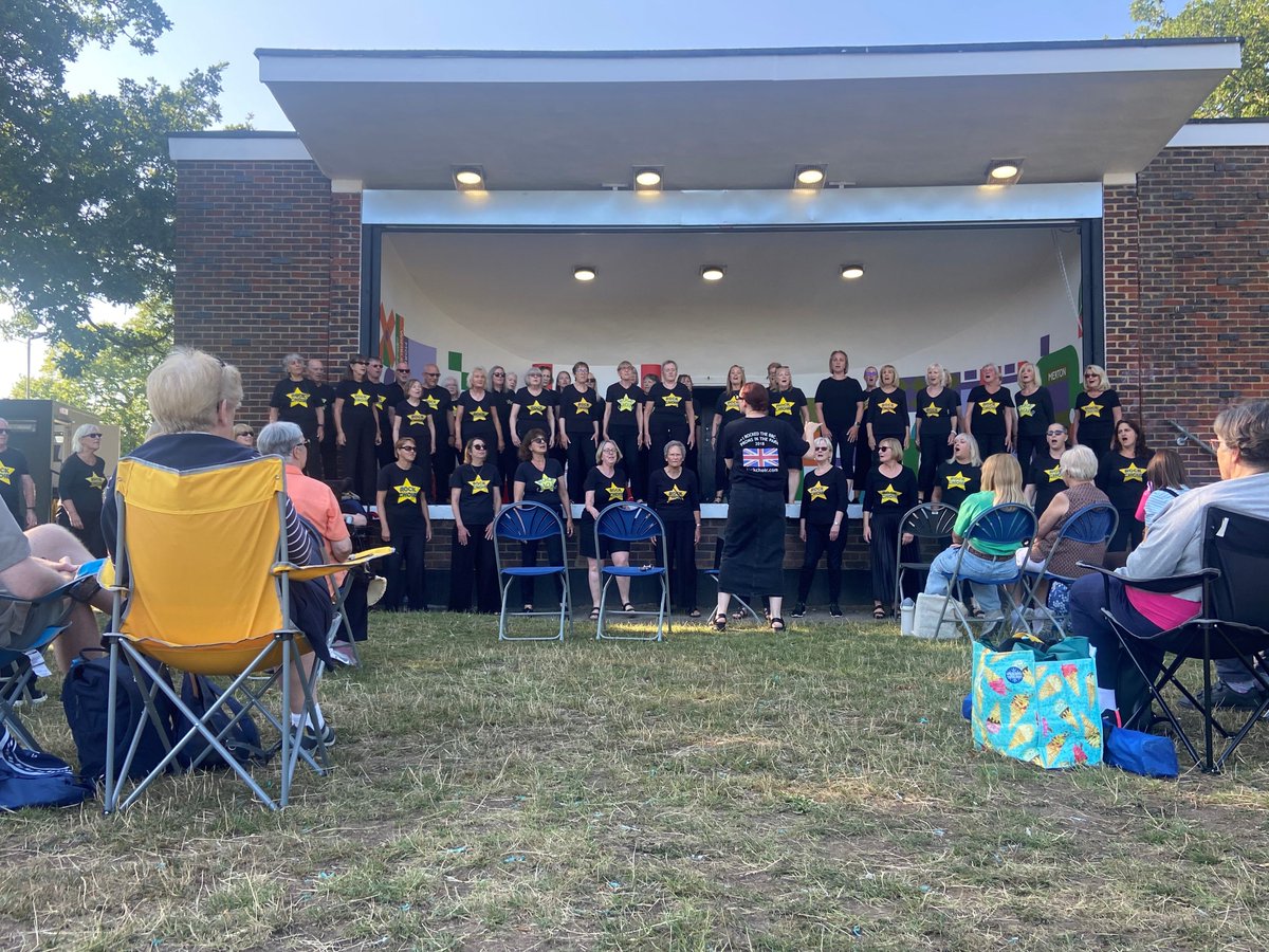 The Wimbledon Rock Choir lit up Morden Park Bandstand last night! 🎤☀️ 

With feel-good tunes, amazing vocals &amp; perfect summer weather, the area was buzzing. 

Huge thanks to Wimbledon Rock Choir for performing and to all that attended!

More events here: buff.ly/uzTRaDw