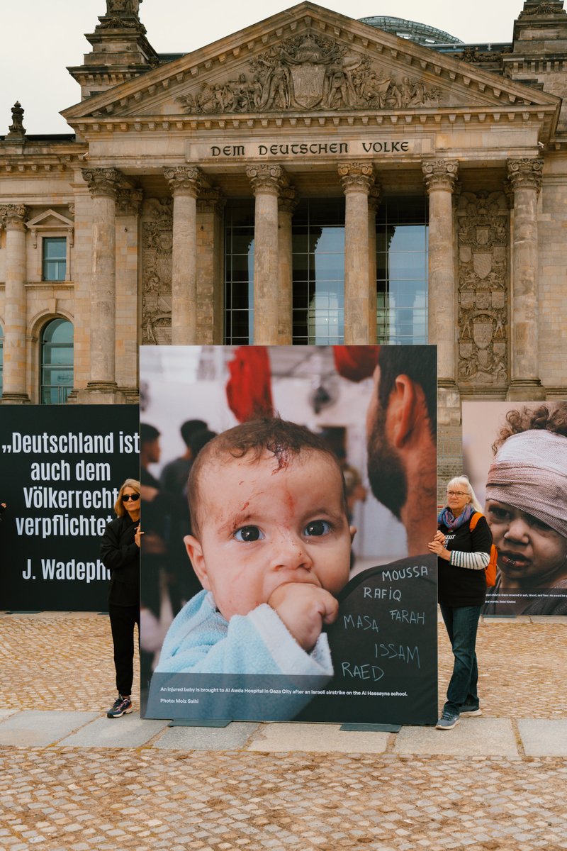 Avaaz's tweet image. Können Sie Gaza’s Kindern in die Augen schauen und weiterhin Waffen an Israel liefern @_FriedrichMerz und @AussenMinDE?
Können wir ihr Leiden sehen und Israel trotzdem weiterhin eine wirtschaftliche Sonderbehandlung geben?
Handeln Sie. Für die Kinder Gazas, für das…