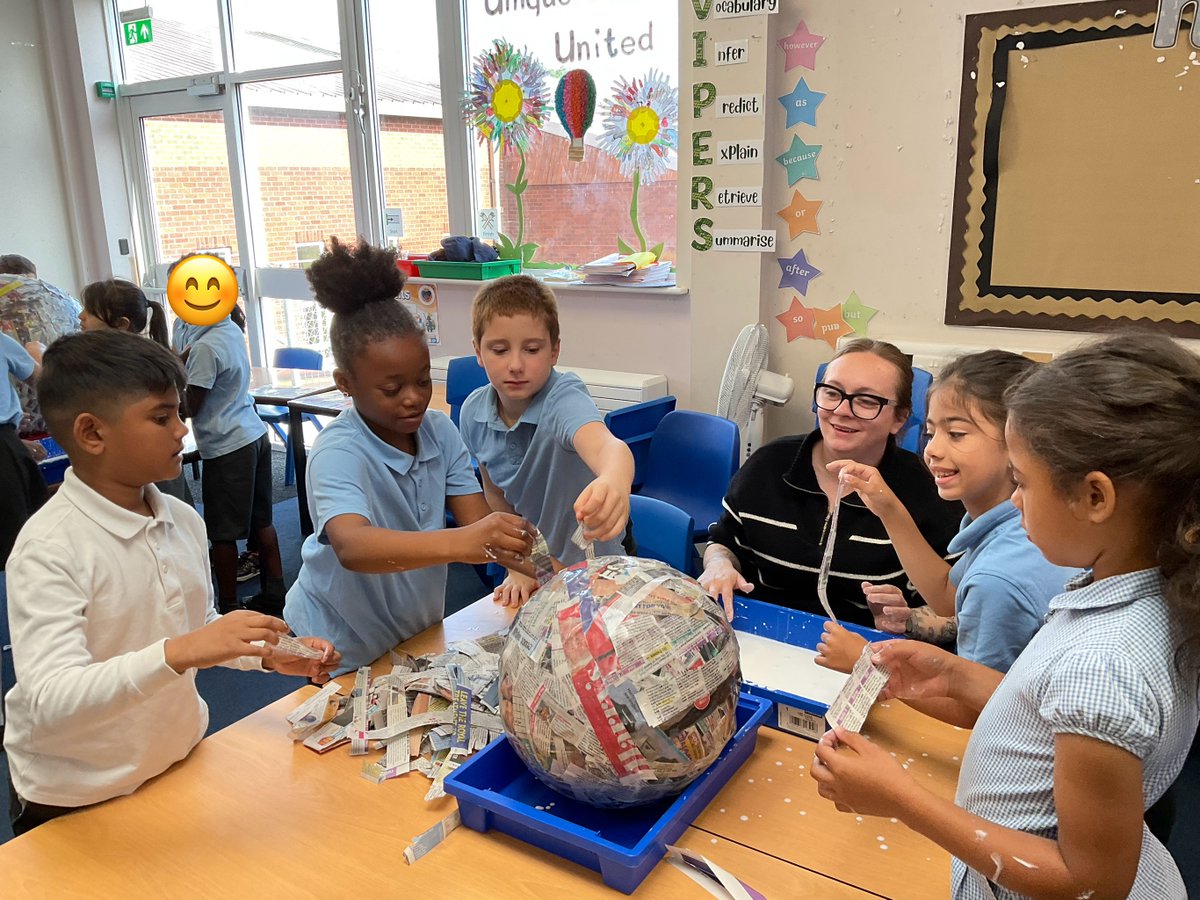 🚀 Day 2 of solar system construction and our Year  3’s are launching their creativity into orbit! 🪐🌟 Planets are taking shape and imagination is blasting off for Innovation Week! 🌍✨