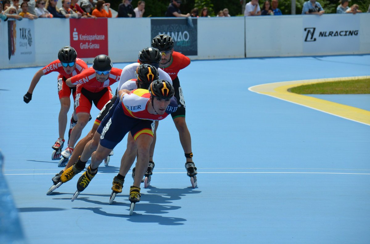 Entrega, trabajo y carácter, así es Adrián Alonso y en su debut en senior en un Europeo... pues también 💪🏼🇪🇺

Se acaba la Pista 👉 vamos a por el Circuito 

La Selección 🇪🇸 está ¡a tope! 🔥

#rollinglemons #deportevalladolid #patinqjedevelocidad