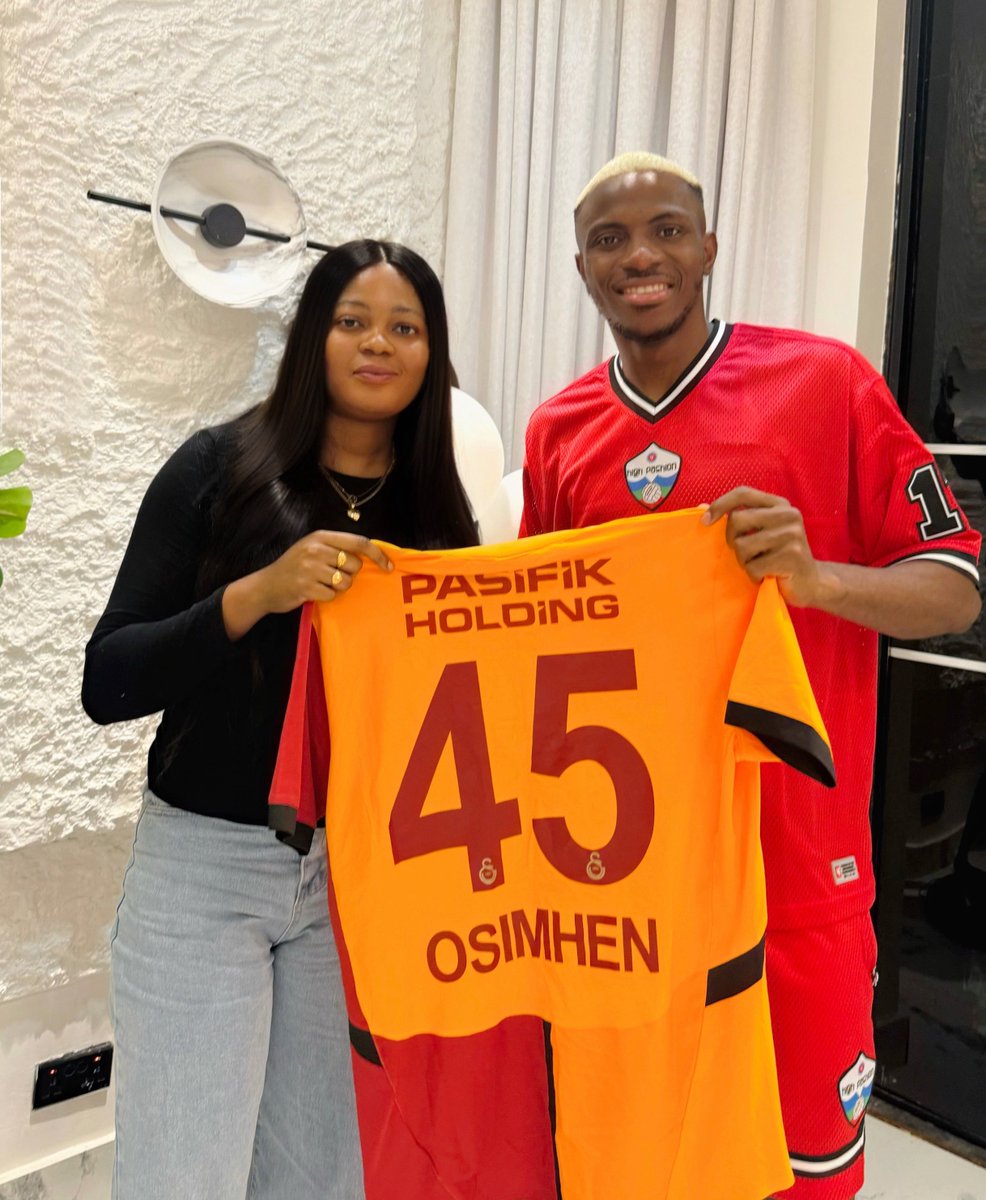 Honored to meet the world’s best striker, Victor Osimhen 😍🫡