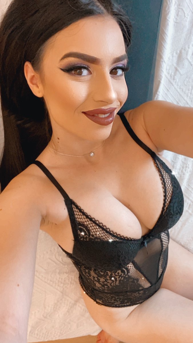 Mira Yurtcan (@miracan_07) on Twitter photo 