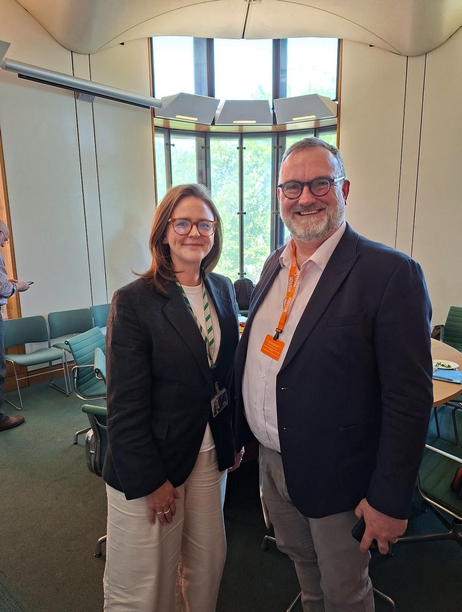 Jonathon Ellis, Director of Membership and Professional Standards, was delighted to discuss the importance of green skills in delivering landscape-led development with Lauren Edwards MP at yesterday’s EPF roundtable on green skills as part of Net Zero Week. 

#NetZeroWeek