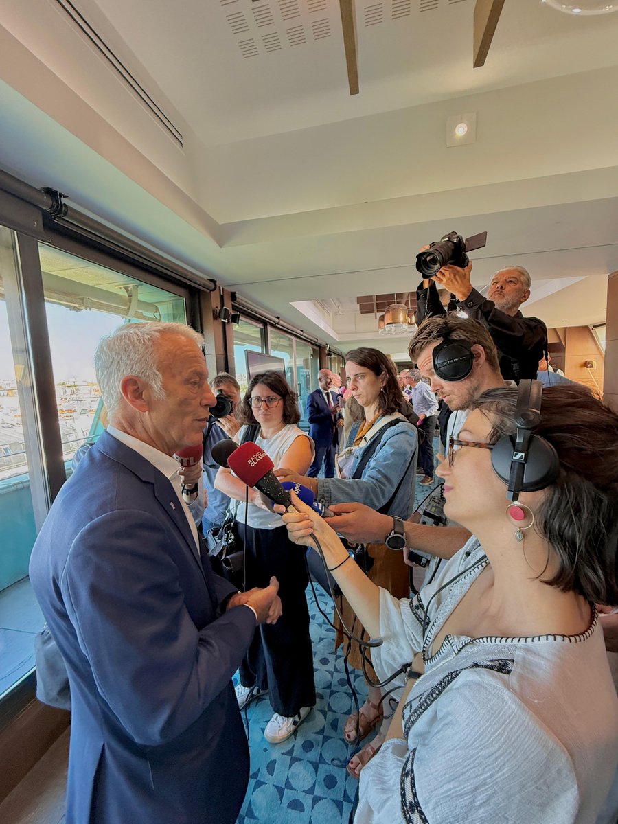 Patrick Martin (@patrickmartin_1) on Twitter photo Face à la dérive inquiétante des comptes de la Sécurité sociale – avec une branche maladie qui représente à elle seule près de 75 % du déficit – le <a href="/medef/">Mouvement des Entreprises de France</a> prend ses responsabilités !
Les entreprises financent 110 milliards d’euros par an pour la #santé. Elles ont légitimement Face à la dérive inquiétante des comptes de la Sécurité sociale – avec une branche maladie qui représente à elle seule près de 75 % du déficit – le <a href="/medef/">Mouvement des Entreprises de France</a> prend ses responsabilités !
Les entreprises financent 110 milliards d’euros par an pour la #santé. Elles ont légitimement
