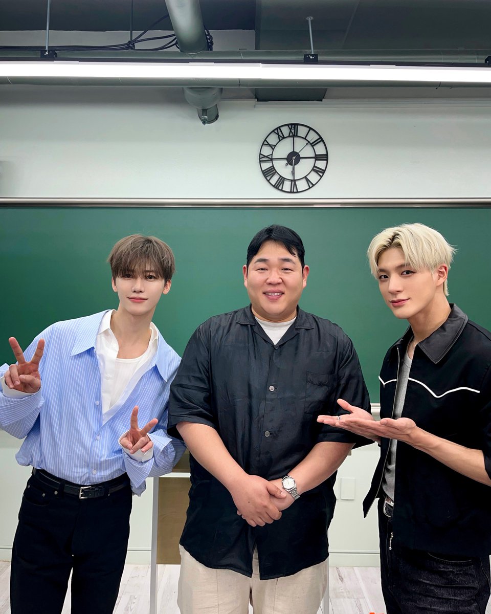 w/ 문쌤 👨‍🏫

#JENO #JAEMIN #NCTDREAM
#BTTF #NCTDREAM_BTTF
#CHILLER #NCTDREAM_CHILLER