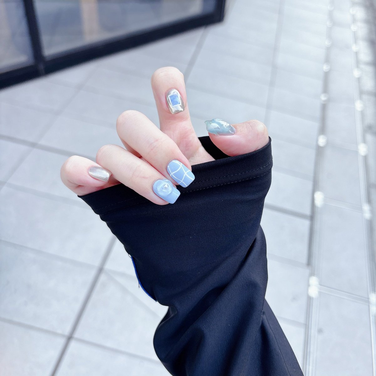 lemon_loft's tweet image. 新しいネイルを作ってもらったよ！
今回はプールモチーフ🛟✨