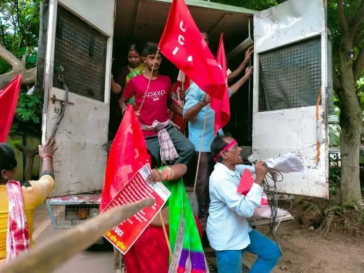 MuppalaRao1's tweet image. #LongLiveRevolution #July9Strike #GeneralStrike #Strike