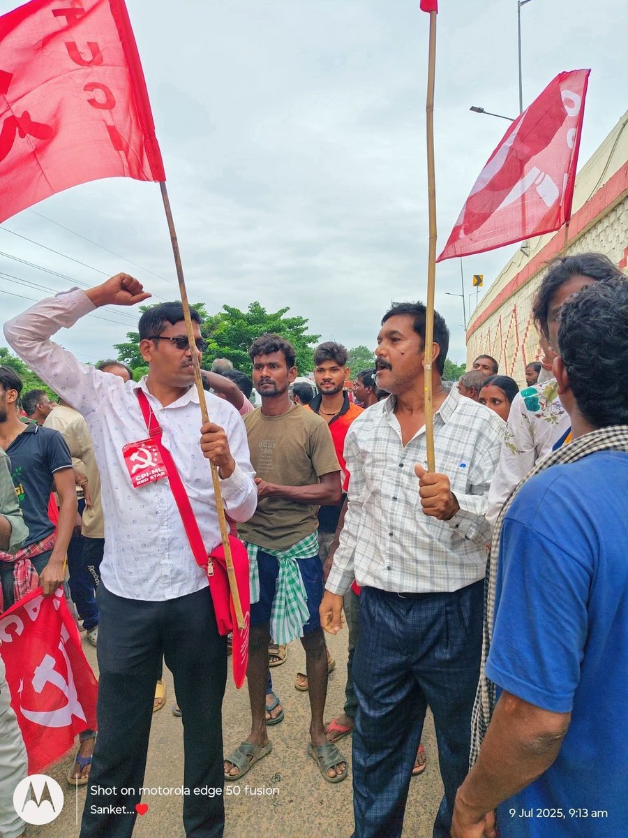 MuppalaRao1's tweet image. #LongLiveRevolution #July9Strike #GeneralStrike #Strike