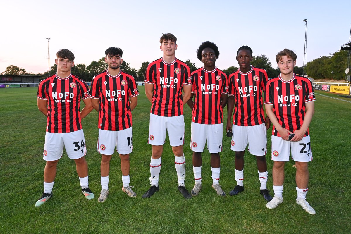 𝗥𝗘𝗣𝗥𝗘𝗦𝗘𝗡𝗧𝗜𝗡𝗚! 🫡

3⃣ Graduates 
3⃣ Current scholars

Fantastic to see six players developed from the academy involved in the first team's pre-season victory over <a href="/LeamingtonFC/">Leamington FC ⚽️</a> last night