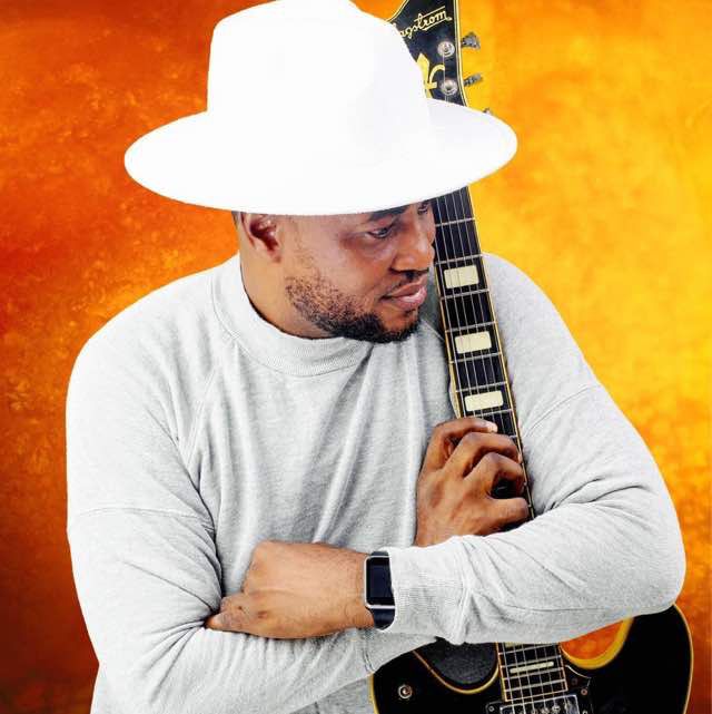 #NP Omo Afrika - <a href="/Olatund83269924/">Olatunde</a>

On #SmoothBreakfast981 with @Ayokunmi_k

Listen Live: smoothlive.smooth981.fm:8000/smoothlivefm128
❤💙🤍

#Smooth981 #LoveMusic #LoveLife #SmoothFmLagos