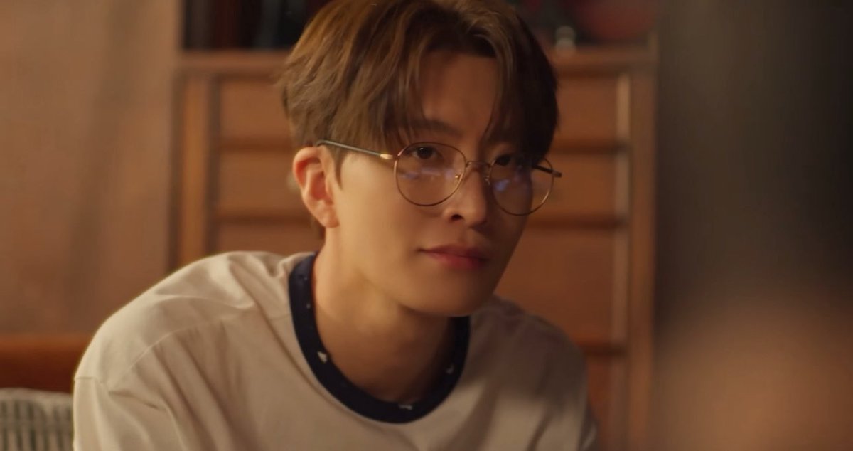 มู้ดเอ็มวีดีมาก ยองแจหล่อมากๆๆ 🥹🥹

#EscapeToMe_Youngjae
#도망치는건부끄럽지만