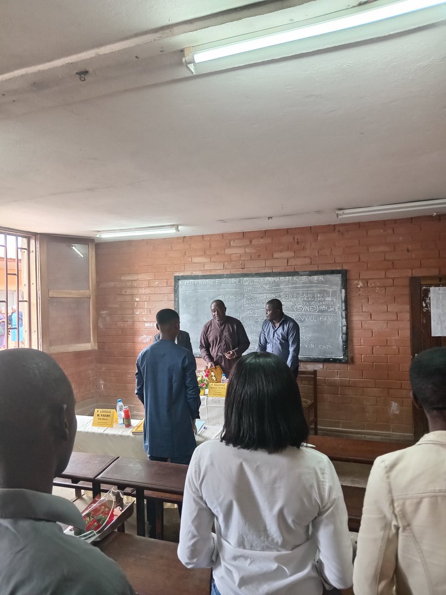 Les actions syndicales dans l'enseignement supérieur au #Cameroun : cas du Synes 1991-2023. Titre du mémoire de Master en #Histoire soutenu ce jour à l'Univ. Ydé I par M. Nyebe Guy Vincent. Jury : Pr Dze Ngwa (pdt), Dr Ndo Abe (examinateur), Pr Tassou (rapporteur).#Syndicat, #ESR
