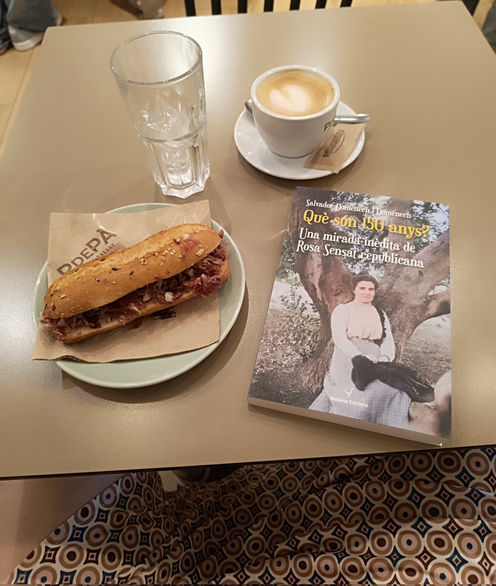 MontseBugo's tweet image. Ganes de començar-lo @domenechsalvado , ☺️🤓

📚 #lecturesdestiu